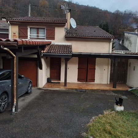 Maison Savignac Les Ormeaux Luaran gambar