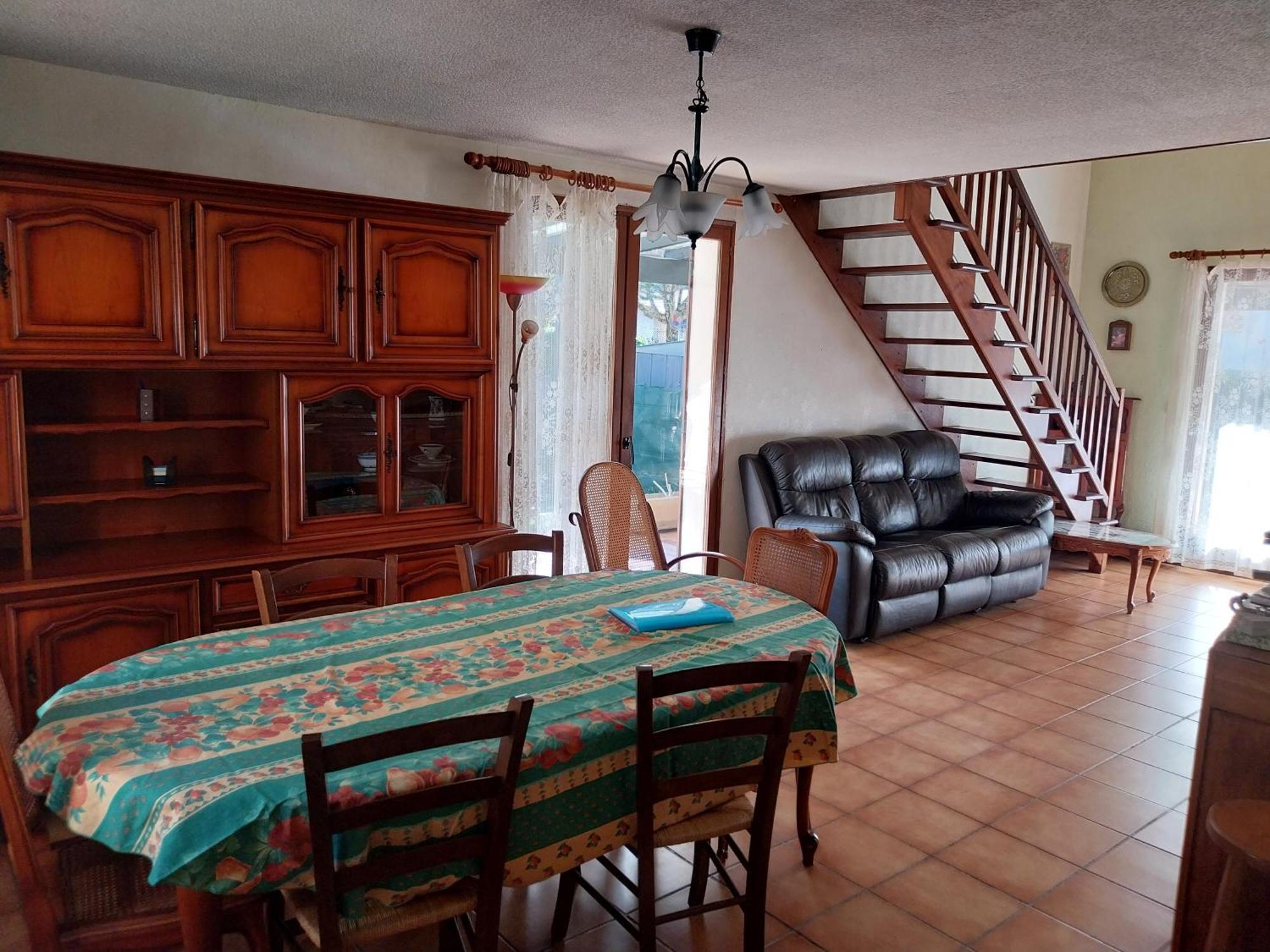 Maison Savignac Les Ormeaux Luaran gambar